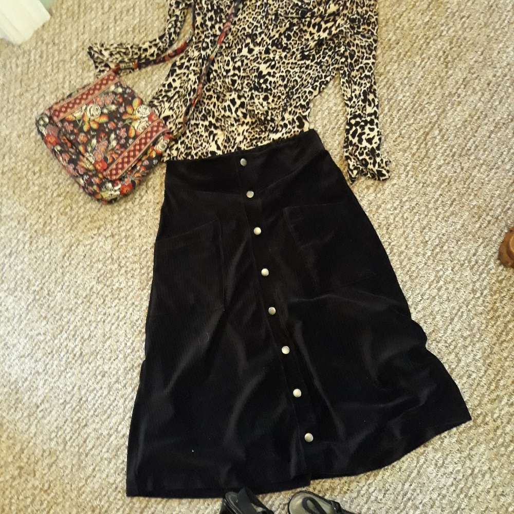 Gilli Black Knit Stretch A Line Skirt